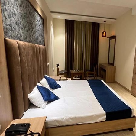 The Hotel Soho Zirakpur Exterior foto